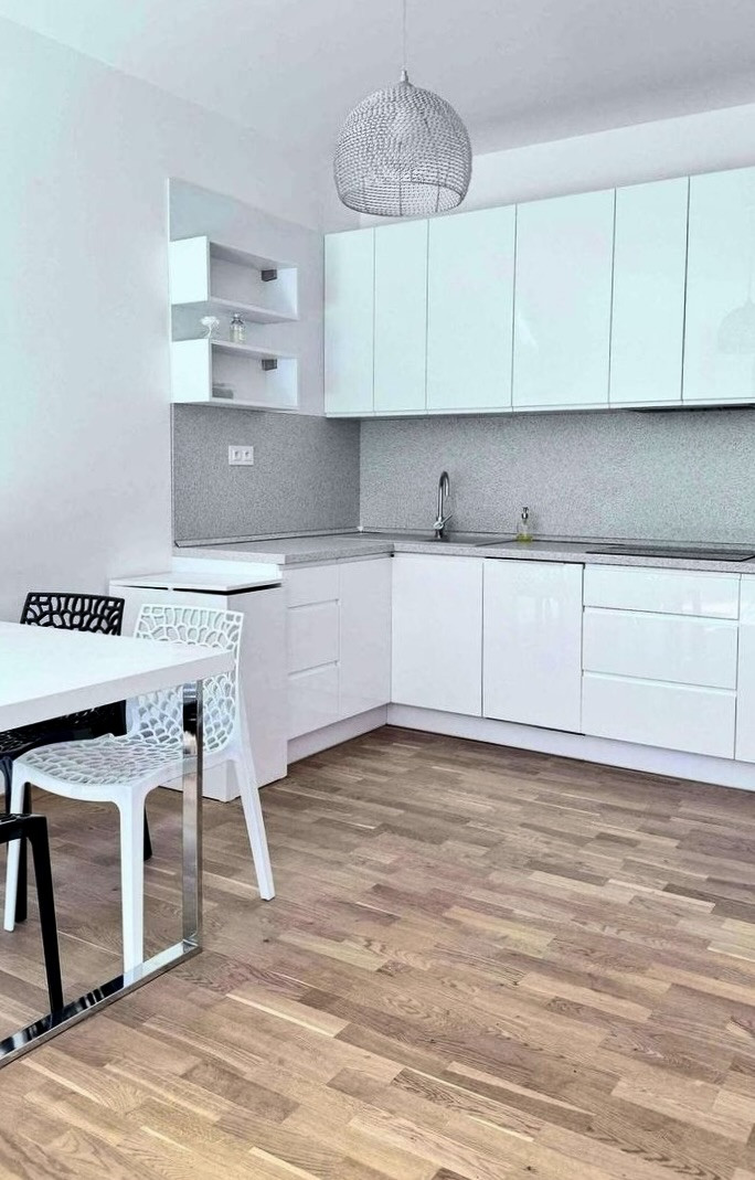 3 izbový byt s Parkovaním v CUBICON - KARLOVA VES