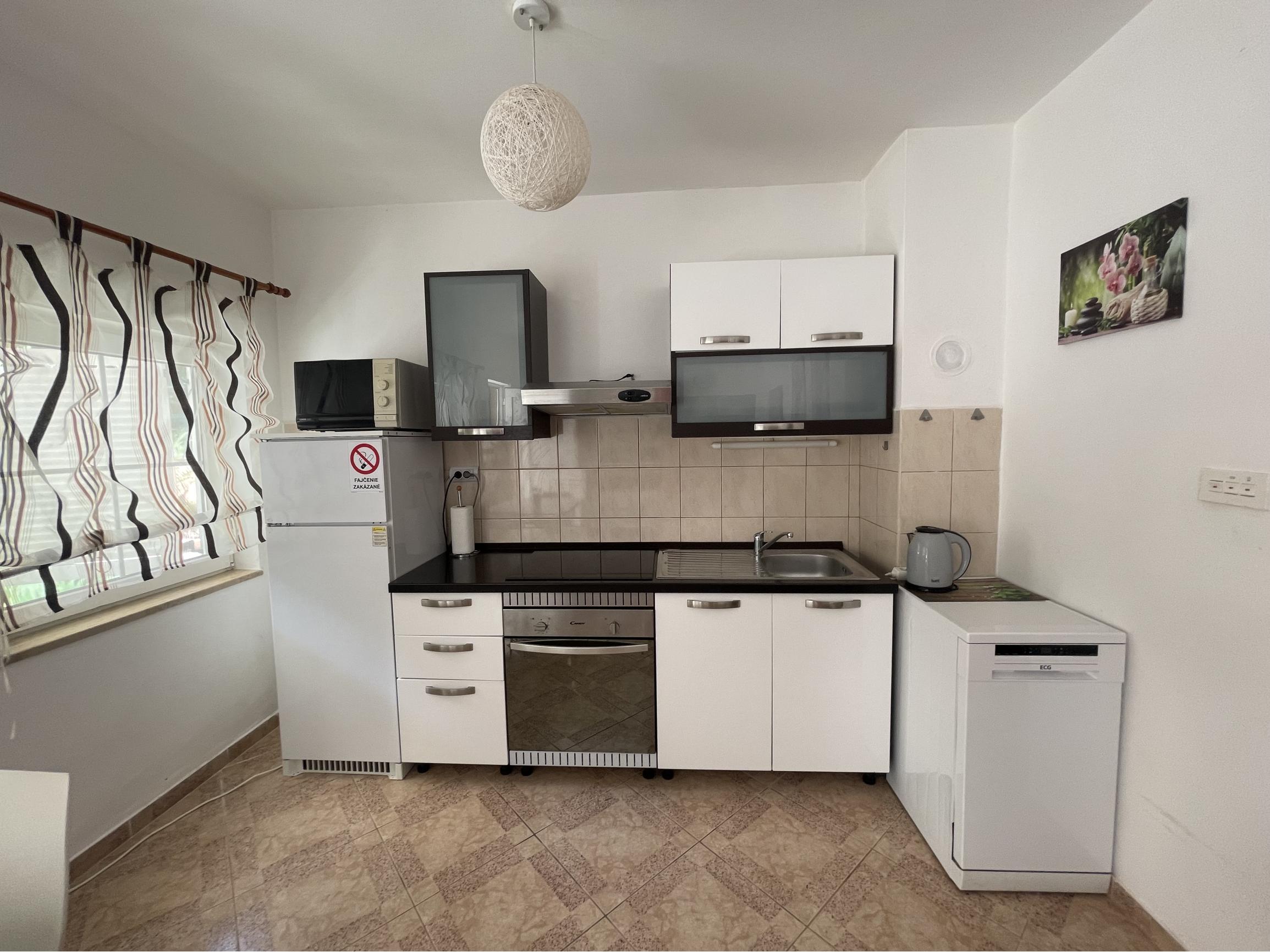 CHORVÁTSKO/ ISTRIA - VILA / 2 x 3 izbový BYT