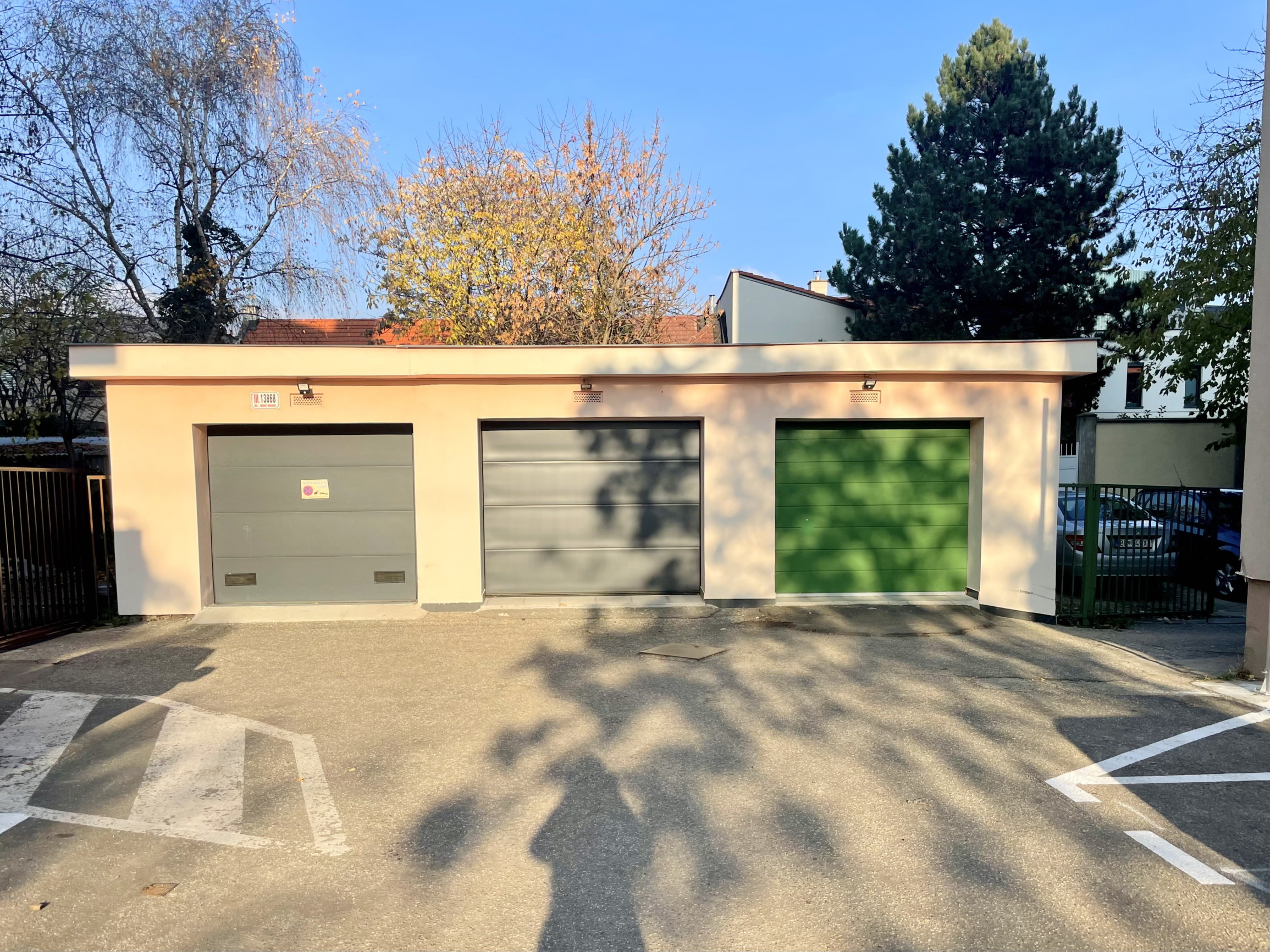 MUROVANÁ GARÁŽ  pri OC VIVO (POLUS)