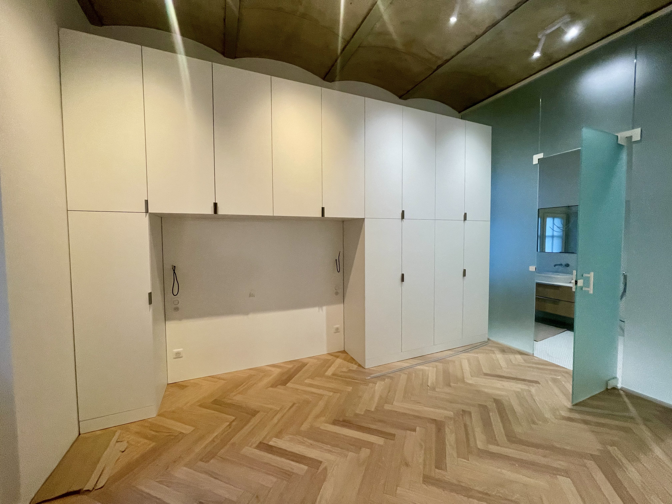 NOVÝ LUXUSNÝ 3 izb. BYT s TERASOU A GARÁŽOU V HISTORICKEJ VILE /PALISÁDY