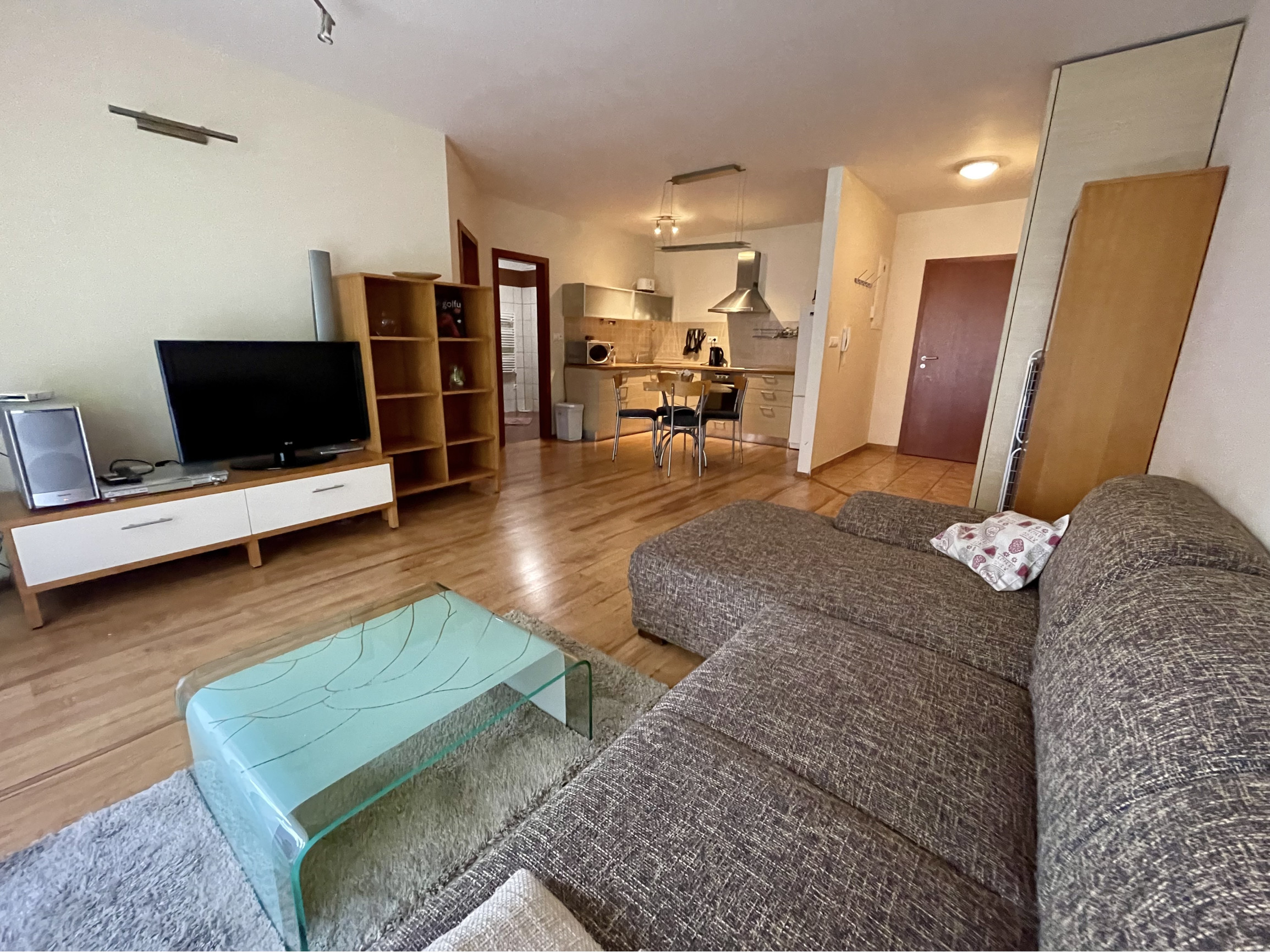 TÁLE - INVESTIČÝ 2-izbový byt. GOLF, LYŽOVANIE