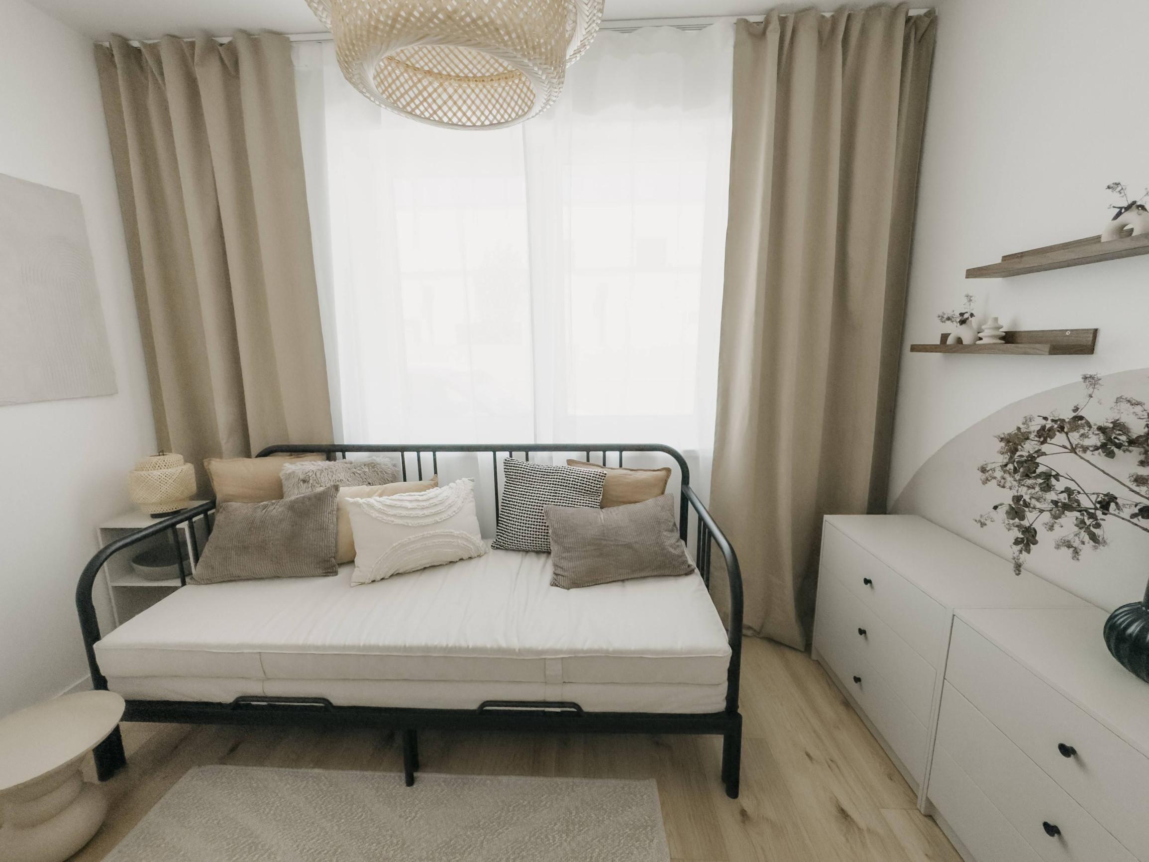 NOVÝ DIZAJNOVO ZARIADENÝ 4 Izb.byt v DVOJDOME