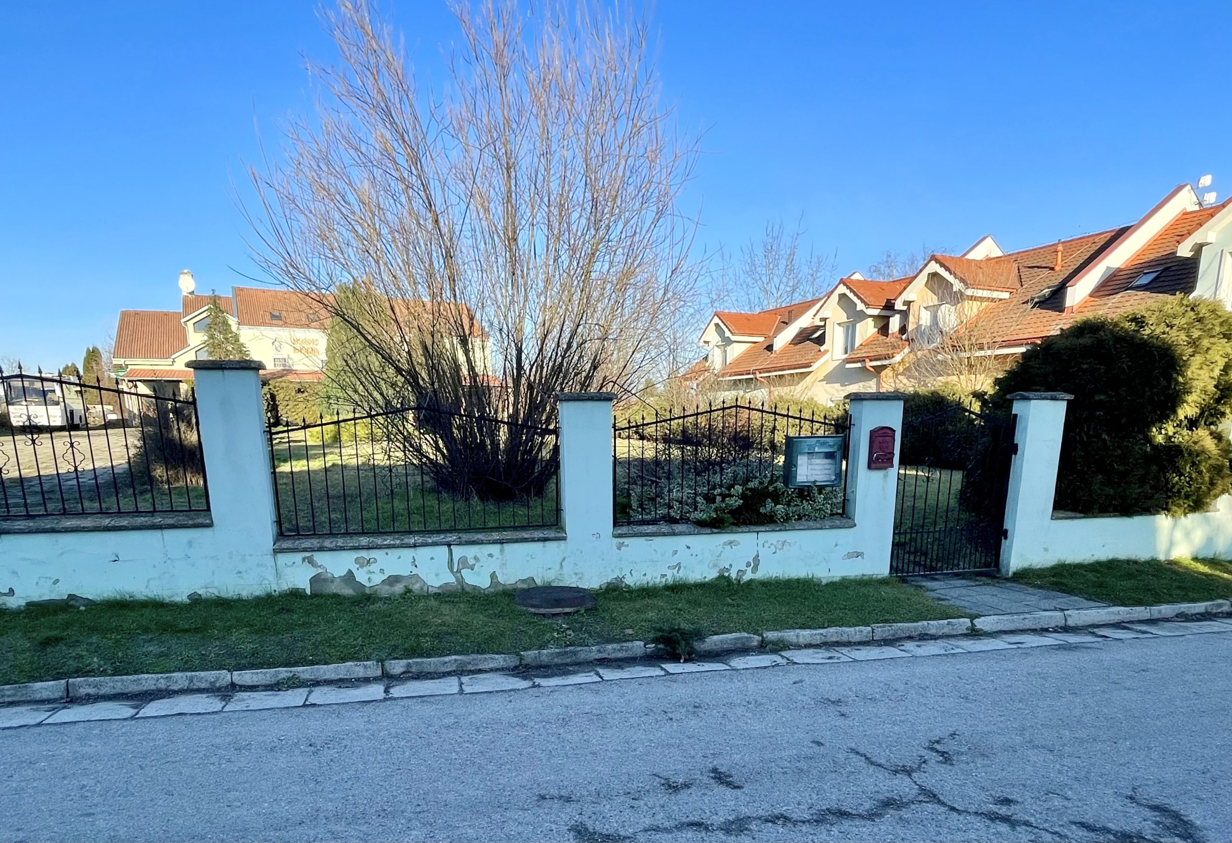 SLOVAKIA - PENZIÓN / HOTEL v Talianskom štýle