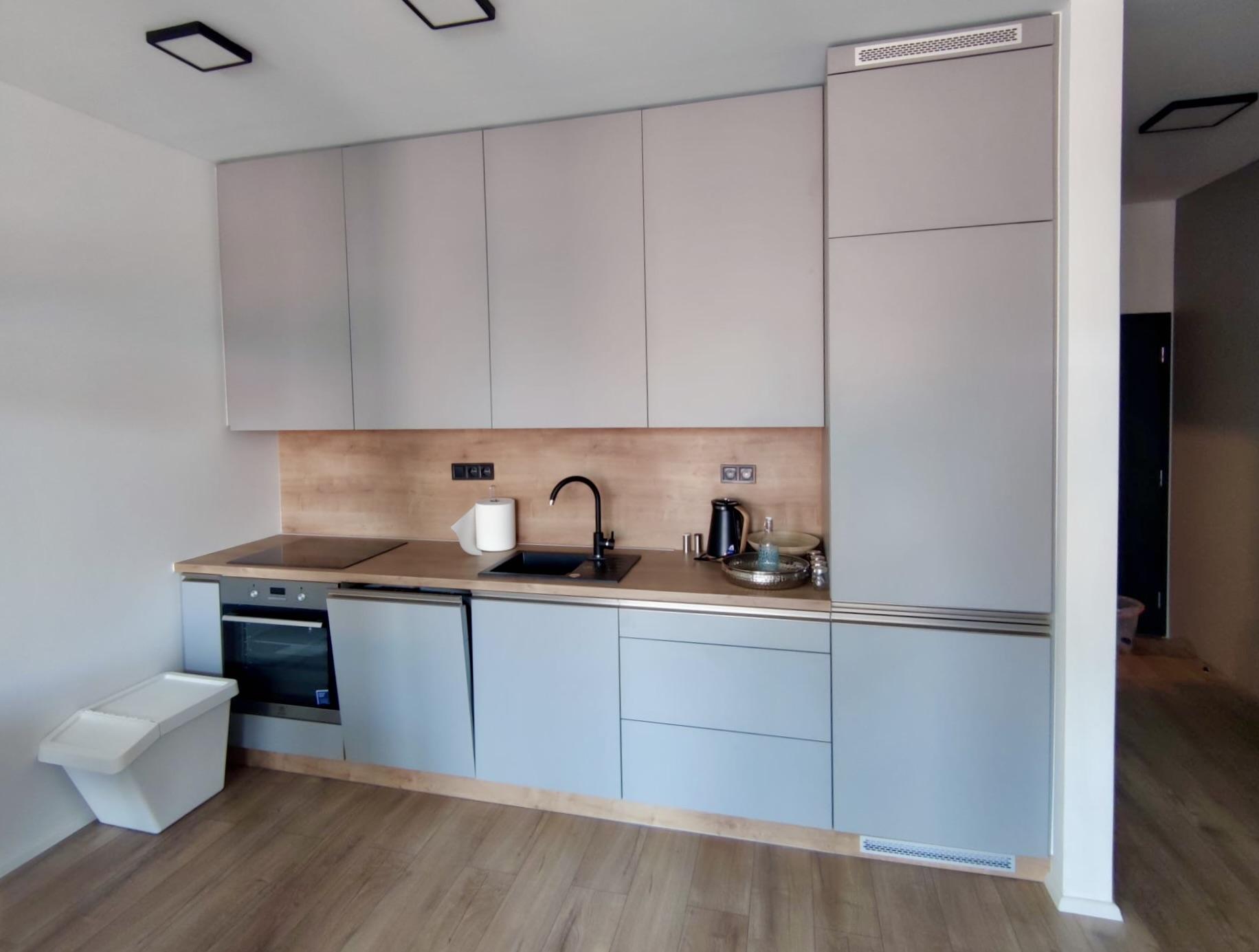 Rača Centrum - 2 izbový byt s parkovaním