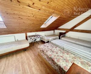 SLOVAKIA - PENZIÓN / HOTEL v Talianskom štýle