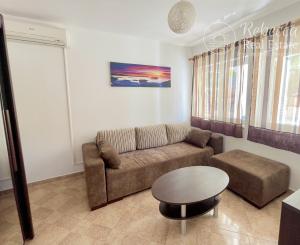 CHORVÁTSKO/ ISTRIA - VILA / 2 x 3 izbový BYT