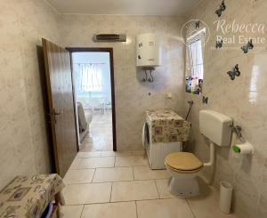 CHORVÁTSKO/ ISTRIA - VILA / 2 x 3 izbový BYT