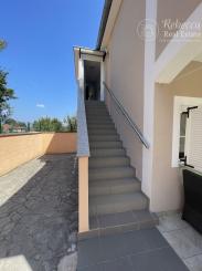 CHORVÁTSKO/ ISTRIA - VILA / 2 x 3 izbový BYT