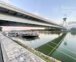 VIDRICA Luxusne zariadený 1,5 izbový byt s výhľadom na Dunaj