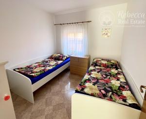 CHORVÁTSKO/ ISTRIA - VILA / 2 x 3 izbový BYT