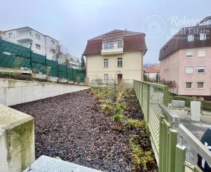 NOVÝ LUXUSNÝ 3 izb. BYT s TERASOU A GARÁŽOU V HISTORICKEJ VILE /PALISÁDY