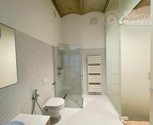 NOVÝ LUXUSNÝ 3 izb. BYT s TERASOU A GARÁŽOU V HISTORICKEJ VILE /PALISÁDY