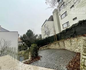 NOVÝ LUXUSNÝ 3 izb. BYT s TERASOU A GARÁŽOU V HISTORICKEJ VILE /PALISÁDY