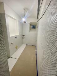 Nový 1,5 izb. BYT/KANCELÁRIĄ s Parkovaním V HISTORICKEJ VILE /PALISÁDY