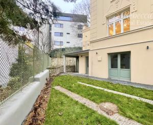 Nový 1,5 izb. BYT/KANCELÁRIĄ s Parkovaním V HISTORICKEJ VILE /PALISÁDY