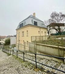 Nový 1,5 izb. BYT/KANCELÁRIA V HISTORICKEJ VILE /PALISÁDY