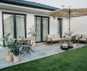 NOVÝ DIZAJNOVO ZARIADENÝ 4 Izb.byt v DVOJDOME