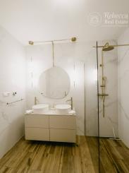 NOVÝ DIZAJNOVO ZARIADENÝ 4 Izb.byt v DVOJDOME