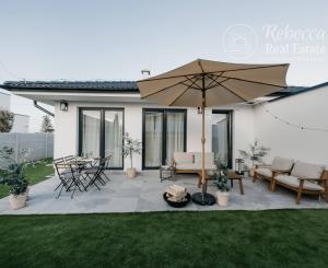 NOVÝ DIZAJNOVO ZARIADENÝ 4 Izb.byt v DVOJDOME