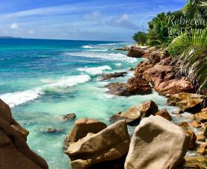 SEYCHELY / MAHÉ / Eden Island / LOFT APARTMÁN s terasou a výhľadom na oceán.