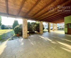 SLOVAKIA - PENZIÓN / HOTEL v Talianskom štýle