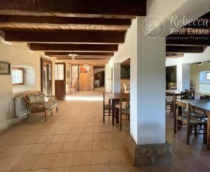 SLOVAKIA - PENZIÓN / HOTEL v Talianskom štýle