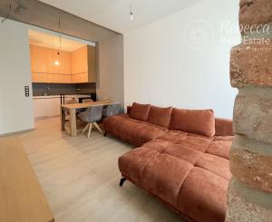 DOWNTOWN Luxusne zariadený 2 izbový byt