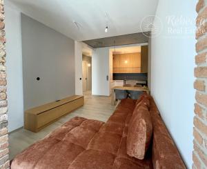 DOWNTOWN Luxusne zariadený 2 izbový byt