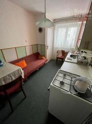 Veľkometrážny 2 izbový byt v centre mesta