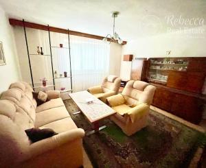 Veľkometrážny 2 izbový byt v centre mesta