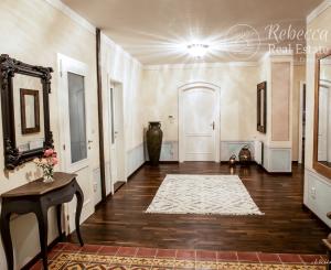 4 izbový byt v Historickej Vile - Hradný kopec Bratislava