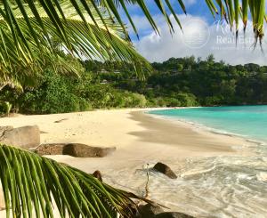 SEYCHELY / MAHÉ / Eden Island / LOFT APARTMÁN s terasou a výhľadom na oceán *