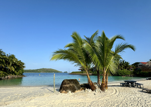 SEYCHELY / MAHÉ / Eden Island / LOFT APARTMÁN s terasou a výhľadom na oceán.