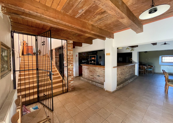 SLOVAKIA - PENZIÓN / HOTEL v Talianskom štýle