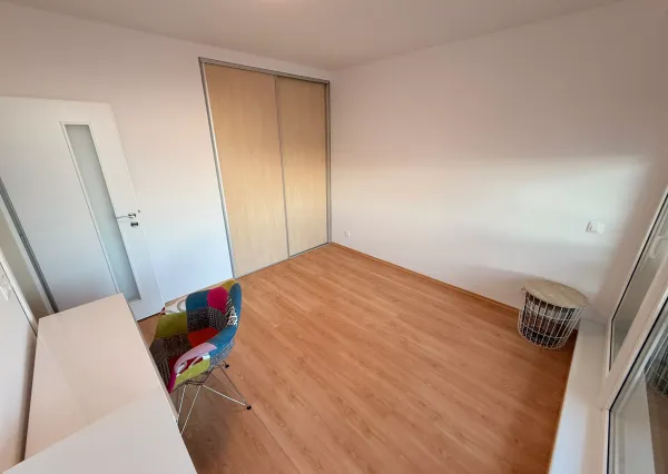 Beautiful 2 bedrooms apartment with big terrace