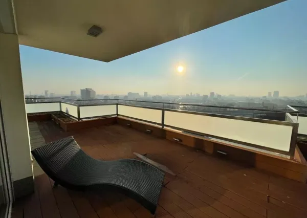 Beautiful 2 bedrooms apartment with big terrace