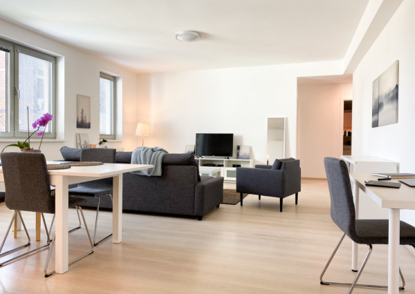 2 Bedrooms appartment near Nivy in Old Town with parking