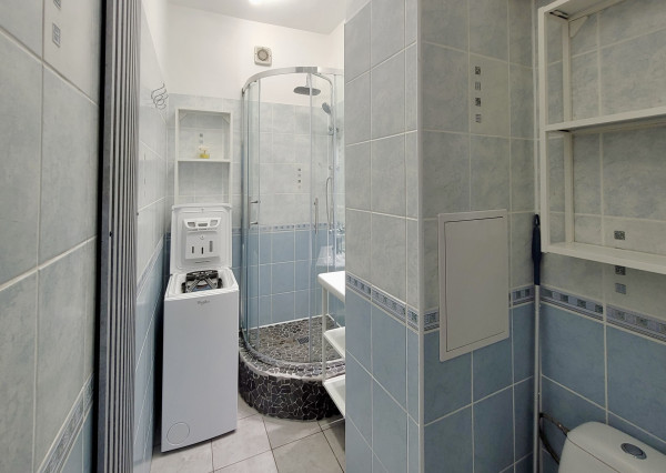 Ůtulný 2 izbový byt s balkónom pri Trnavskom Mýte