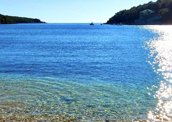 CHORVÁTSKO/ ISTRIA - VILA / 2 x 3 izbový BYT