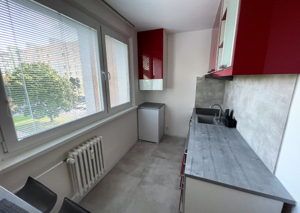 Útulný zrekonštruovaný 1 izbový byt vo Vrakuni