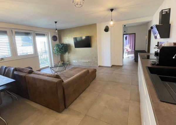 VEĽKORYSÝ 3 izb.BYT V TROJBYTOVKE v blízkosti Ružinova