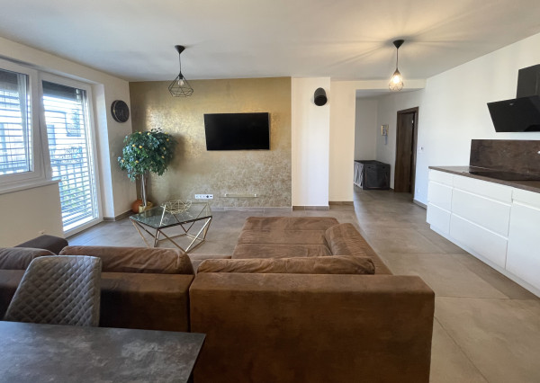 VEĽKORYSÝ 3 izb.BYT V TROJBYTOVKE v blízkosti Ružinova