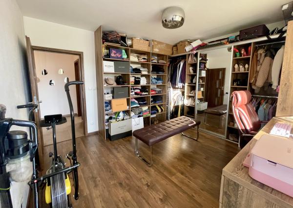 VEĽKORYSÝ 3 izb.BYT V TROJBYTOVKE v blízkosti Ružinova