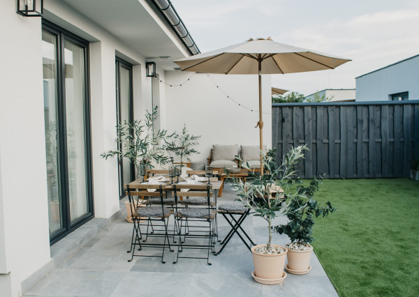 NOVÝ DIZAJNOVO ZARIADENÝ 4 Izb.byt v DVOJDOME