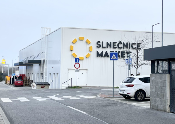 SLNEČNICE - 2 izb.byt so ZÁHRADKOU A PARKOVANÍM !