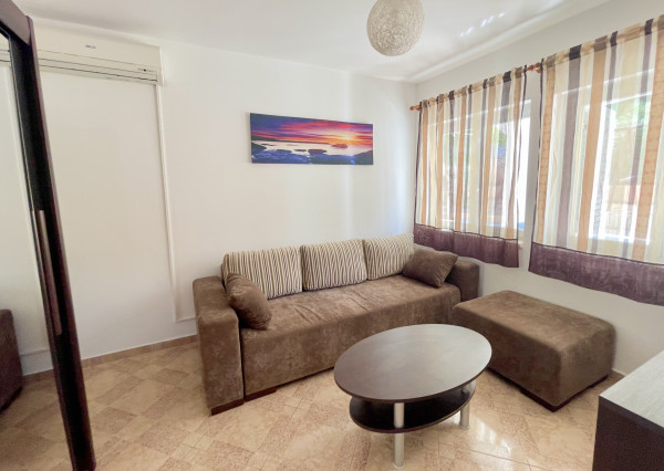 CHORVÁTSKO/ ISTRIA - VILA / 2 x 3 izbový BYT