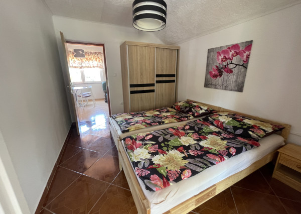 CHORVÁTSKO/ ISTRIA - VILA / 2 x 3 izbový BYT