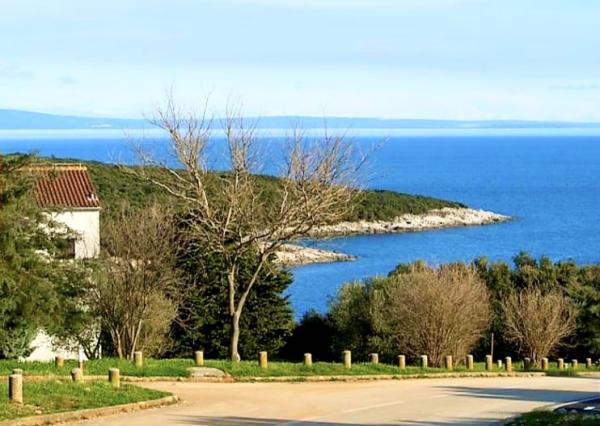 CHORVÁTSKO/ ISTRIA - VILA / 2 x 3 izbový BYT