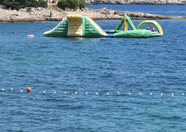 CHORVÁTSKO/ ISTRIA - VILA / 2 x 3 izbový BYT