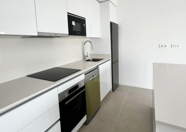 Costa del SOL - MARBELLA 2 spálňový Nový apartmán s veľkou terasou